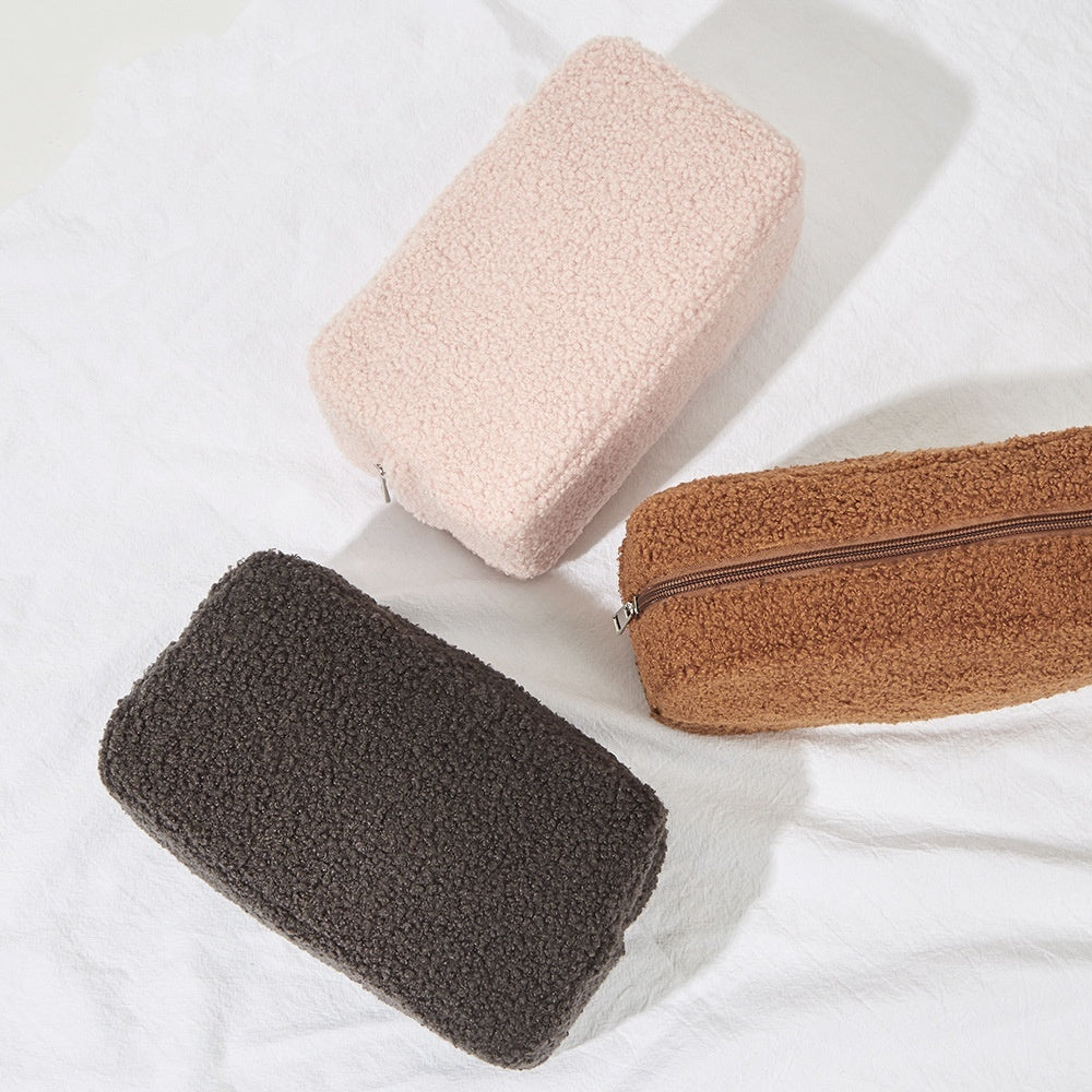 VelvetPlush Travel Cube Bag – Ultra-Soft Teddy Plush, Multi-Purpose, Modern Design